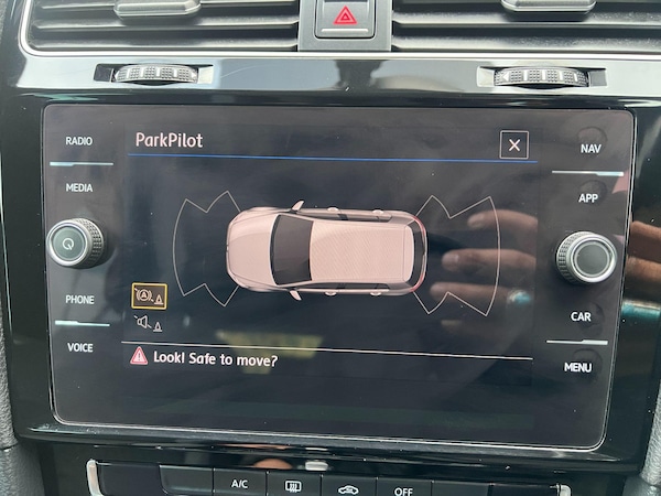 Used Volkswagen Golf 2018 for sale - 76190076: Photo 33