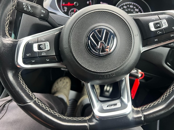 Used Volkswagen Golf 2018 for sale - 76190076: Photo 37