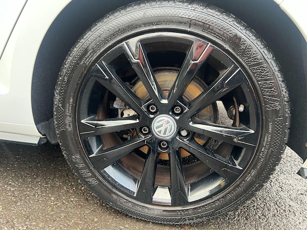 Used Volkswagen Golf 2018 for sale - 76190076: Photo 42
