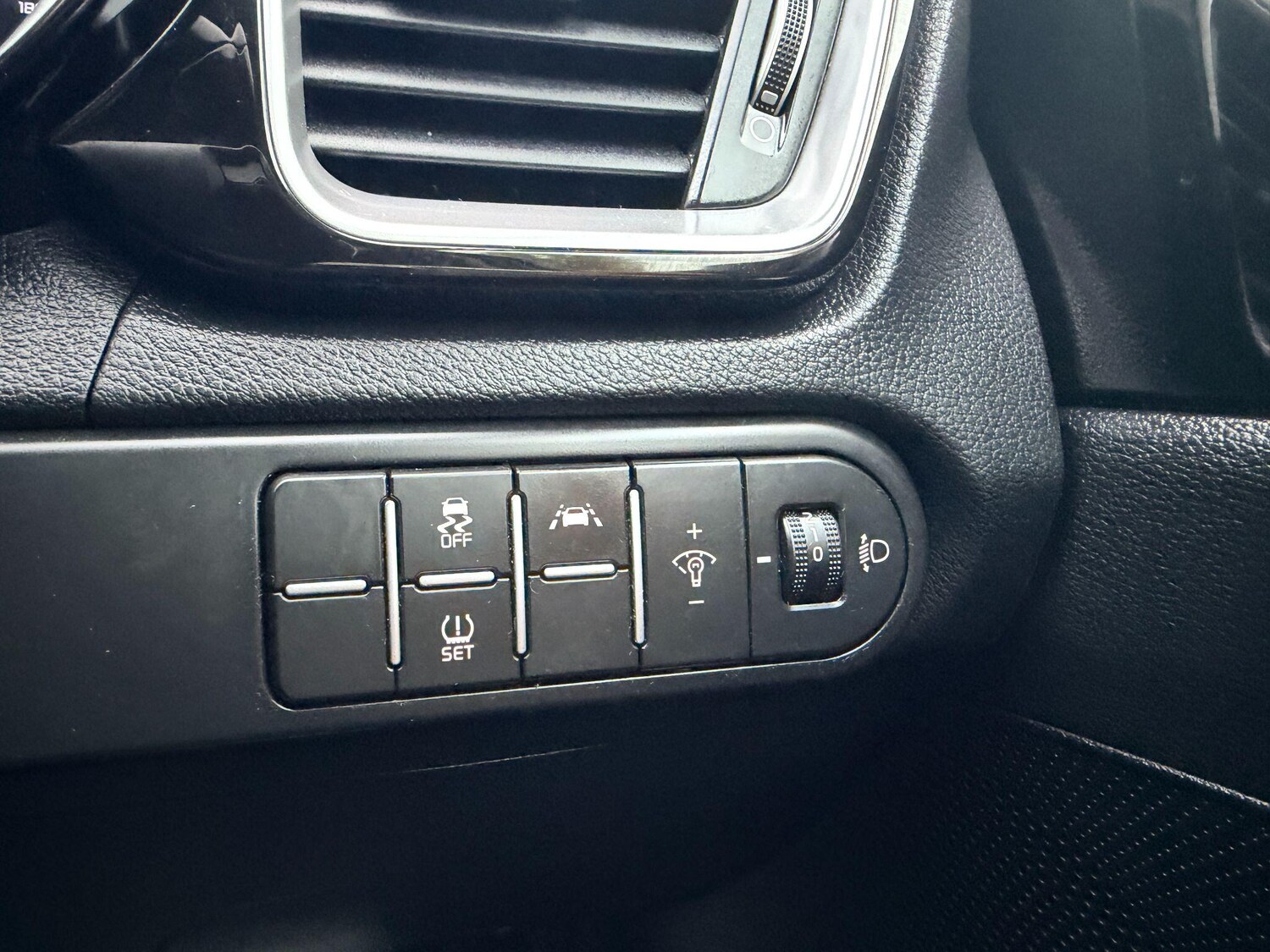 Used Kia XCeed 2022 for sale - 76348780: Photo 33