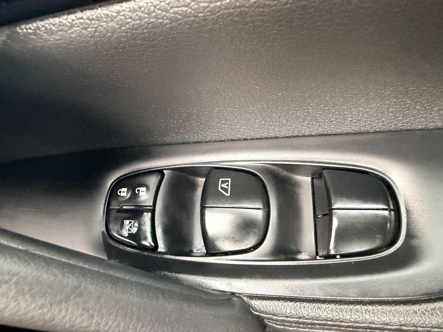 Used Nissan Qashqai for sale - 76499527: Photo 23