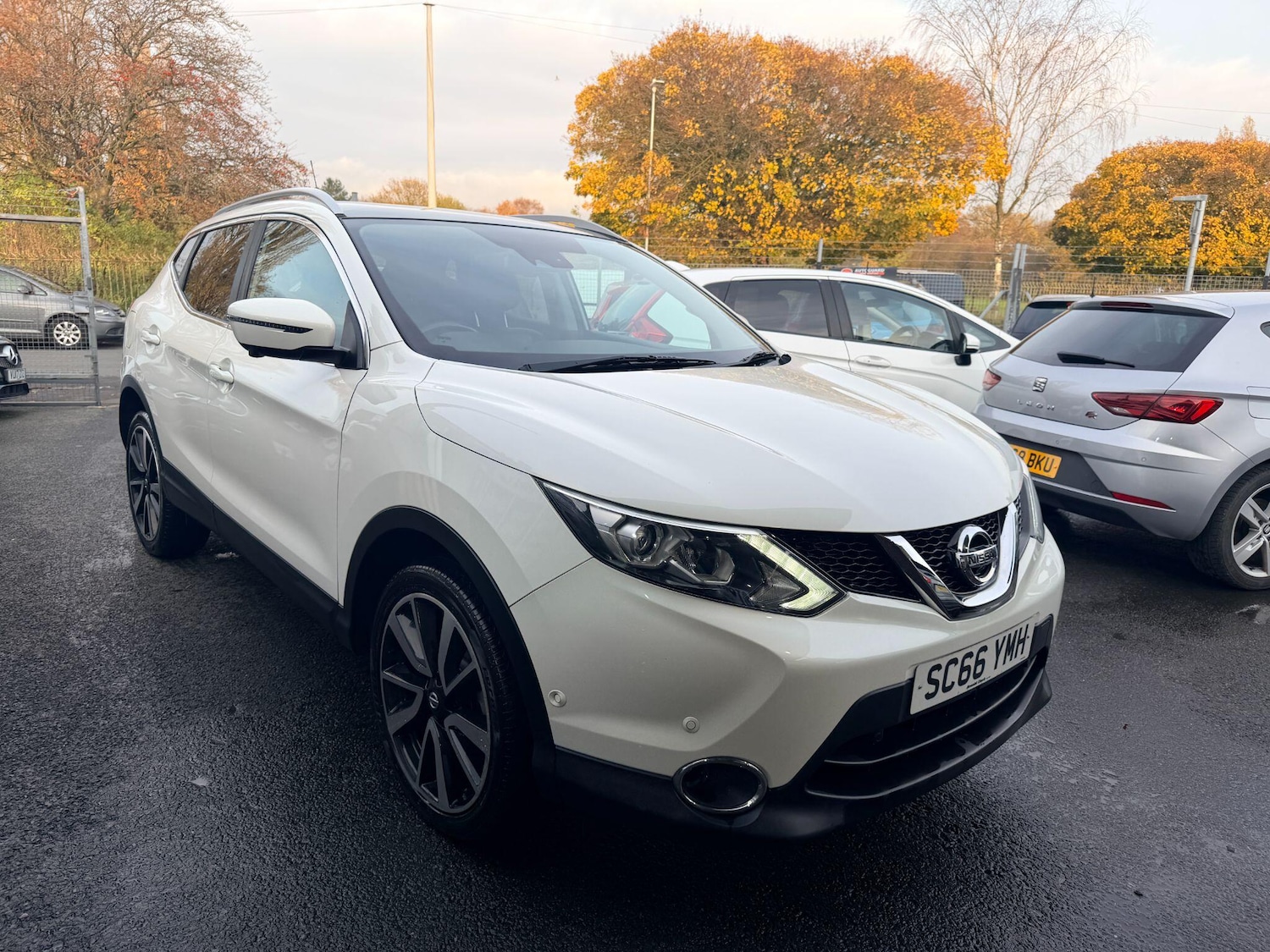 Used Nissan Qashqai for sale - 76499527: Photo 6
