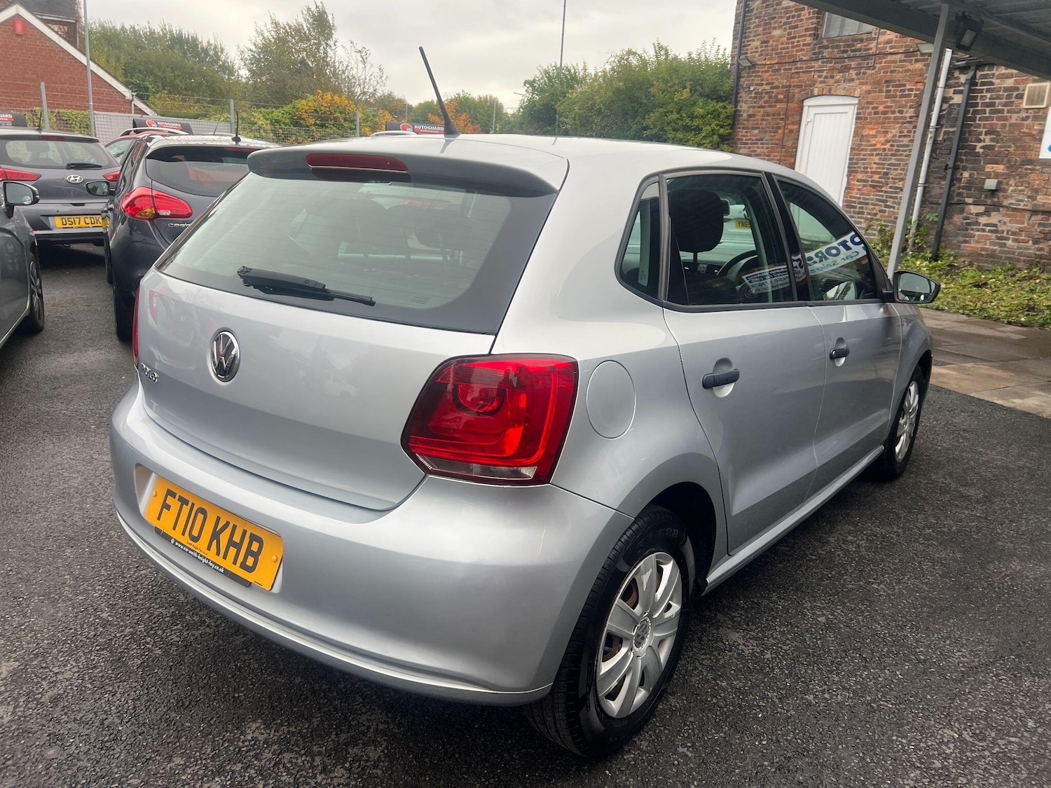 Used Volkswagen Polo 2010 for sale - 76337401: Photo 14