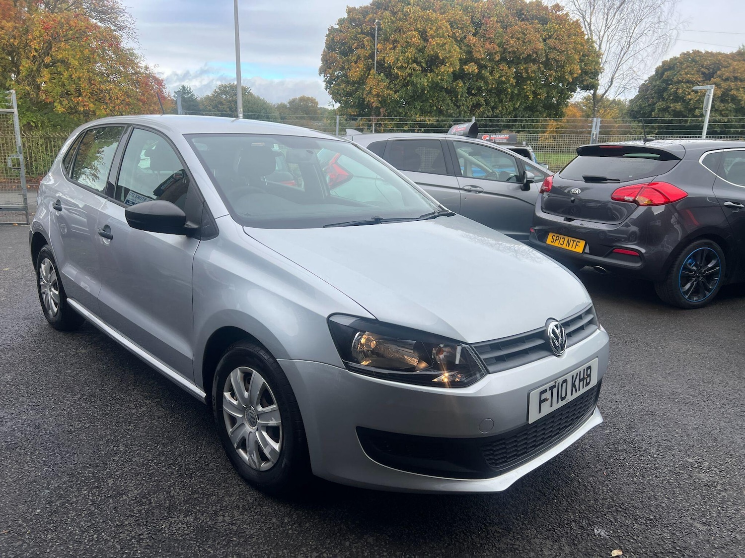 Used Volkswagen Polo 2010 for sale - 76337401: Photo 3