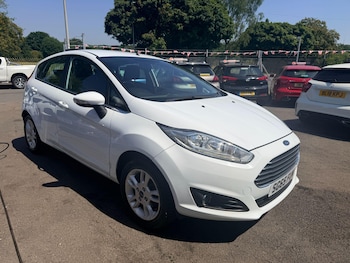 Used Ford Fiesta 2015 for sale - 79157899: Photo