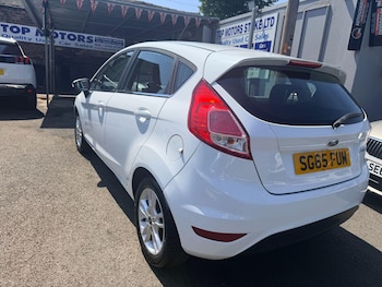 Used Ford Fiesta 2015 for sale - 79157899: Photo