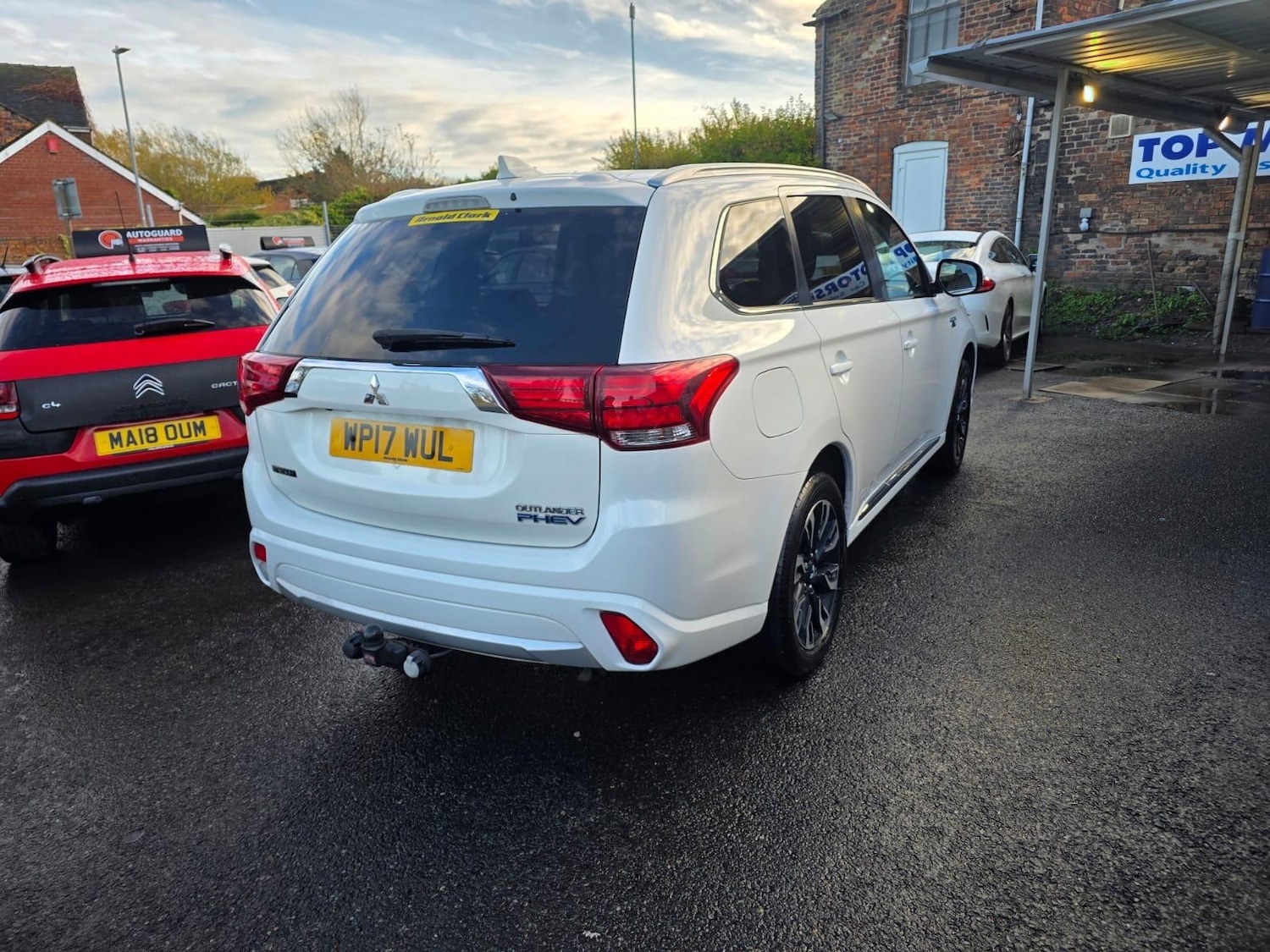 Used Mitsubishi Outlander 2017 for sale - 76743101: Photo 11