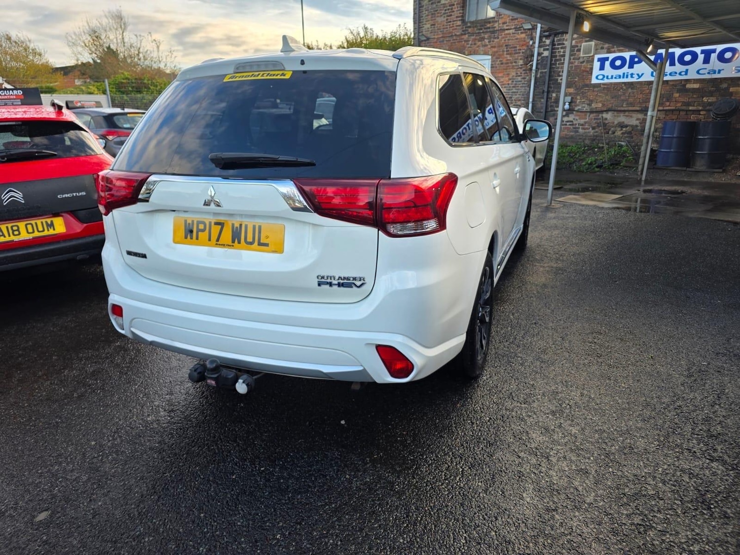 Used Mitsubishi Outlander 2017 for sale - 76743101: Photo 12