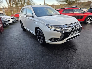 Mitsubishi - Outlander