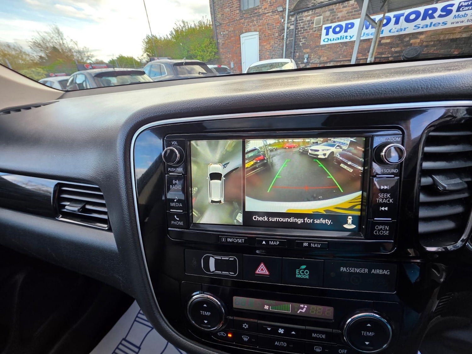 Used Mitsubishi Outlander 2017 for sale - 76743101: Photo 27