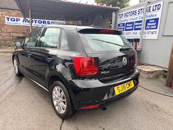 Used Volkswagen Polo 2015 for sale - 79678235: Photo