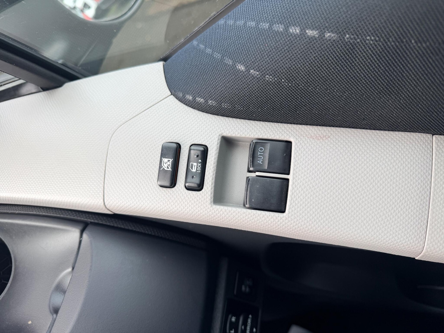 Used Toyota Yaris 2008 for sale - 77358459: Photo 24