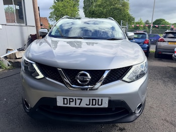 Used Nissan Qashqai 2017 for sale - 78854902: Photo