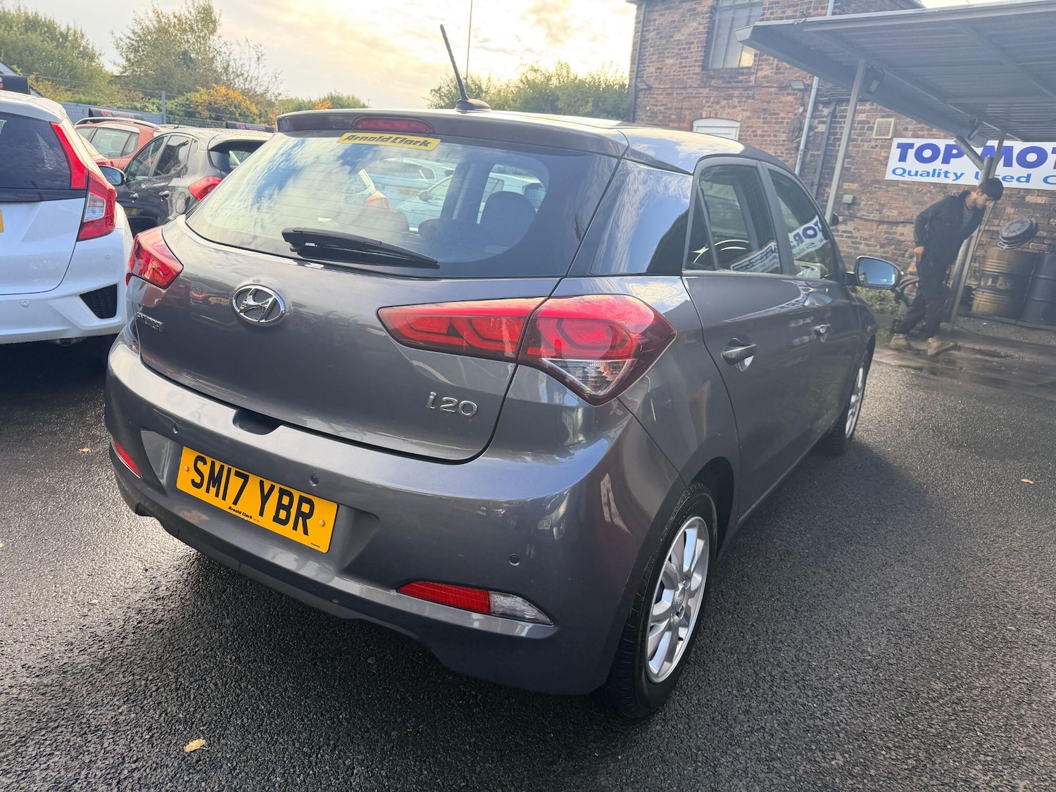 Used Hyundai i20 2017 for sale - 76360102: Photo 14