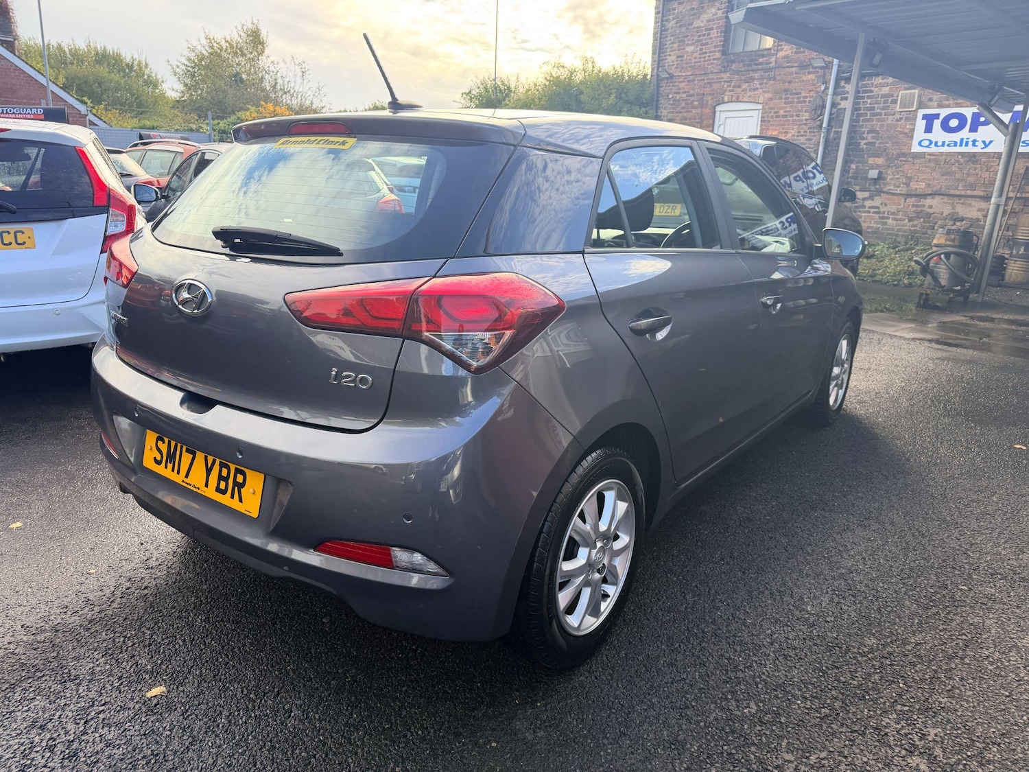 Used Hyundai i20 2017 for sale - 76360102: Photo 16