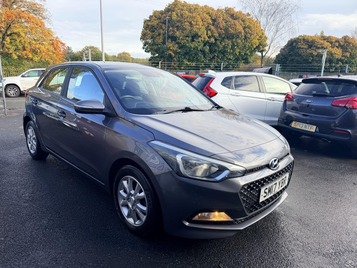 Used Hyundai i20 2017 for sale - 76360102: Photo 2