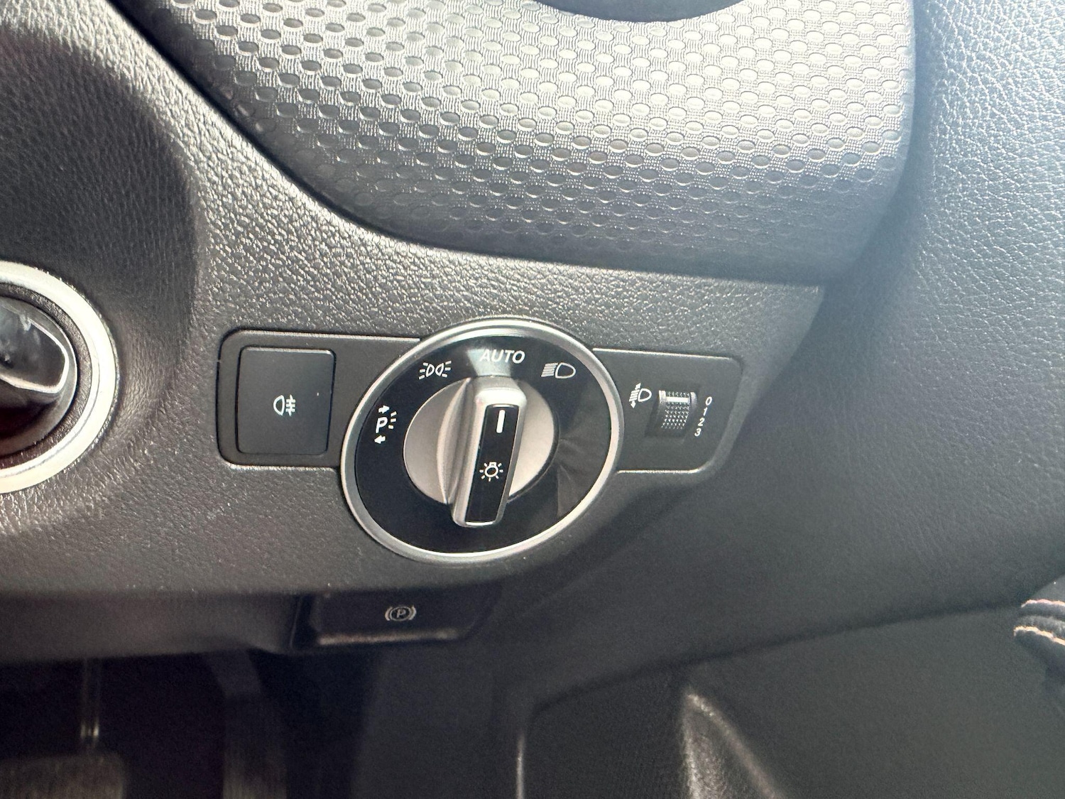 Used Mercedes-Benz A-Class 2016 for sale - 77386510: Photo 21