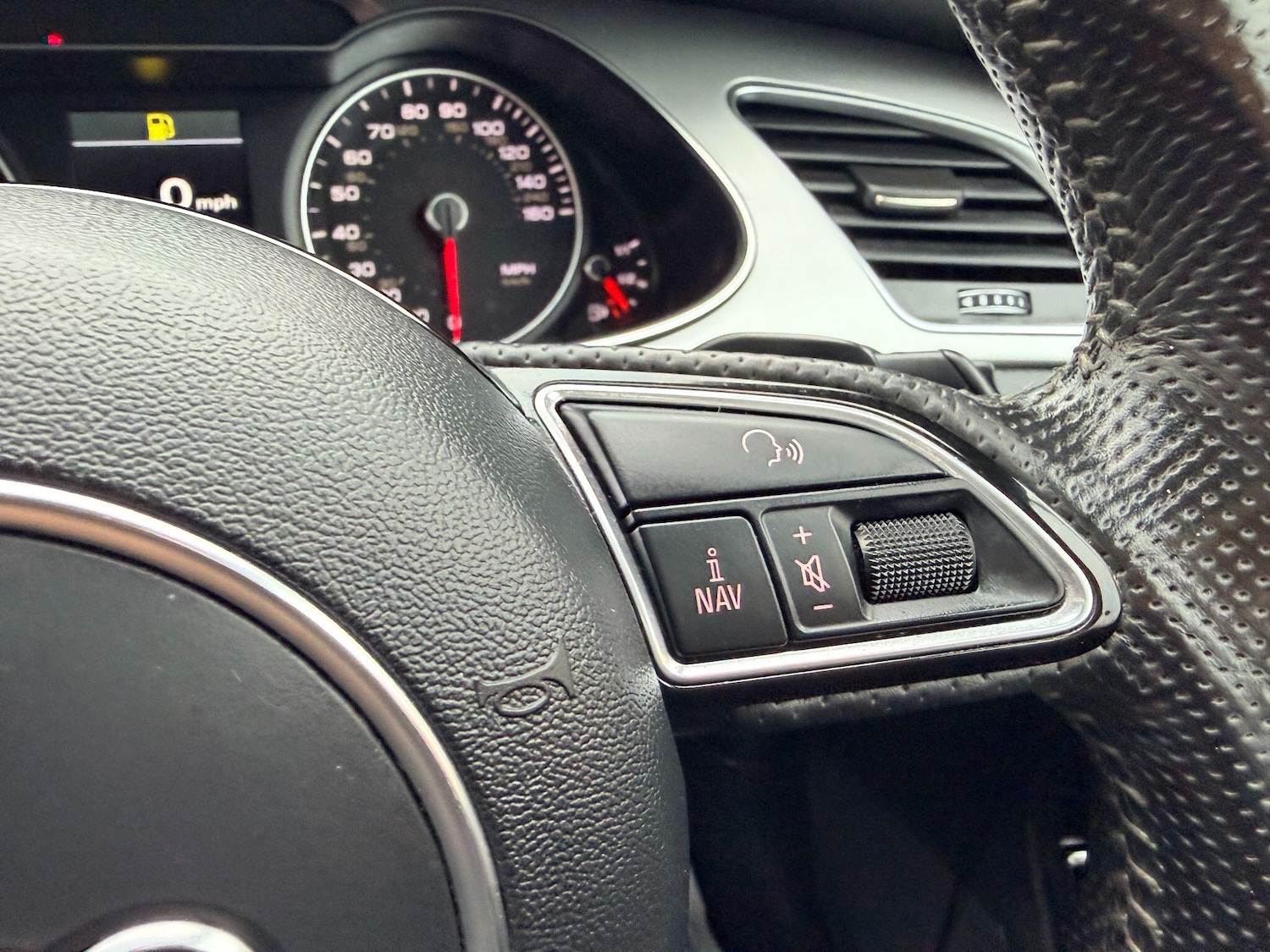 Used Audi A4 for sale - 76727838: Photo 22