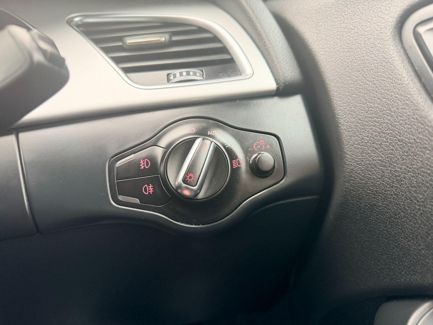 Used Audi A4 for sale - 76727838: Photo 24