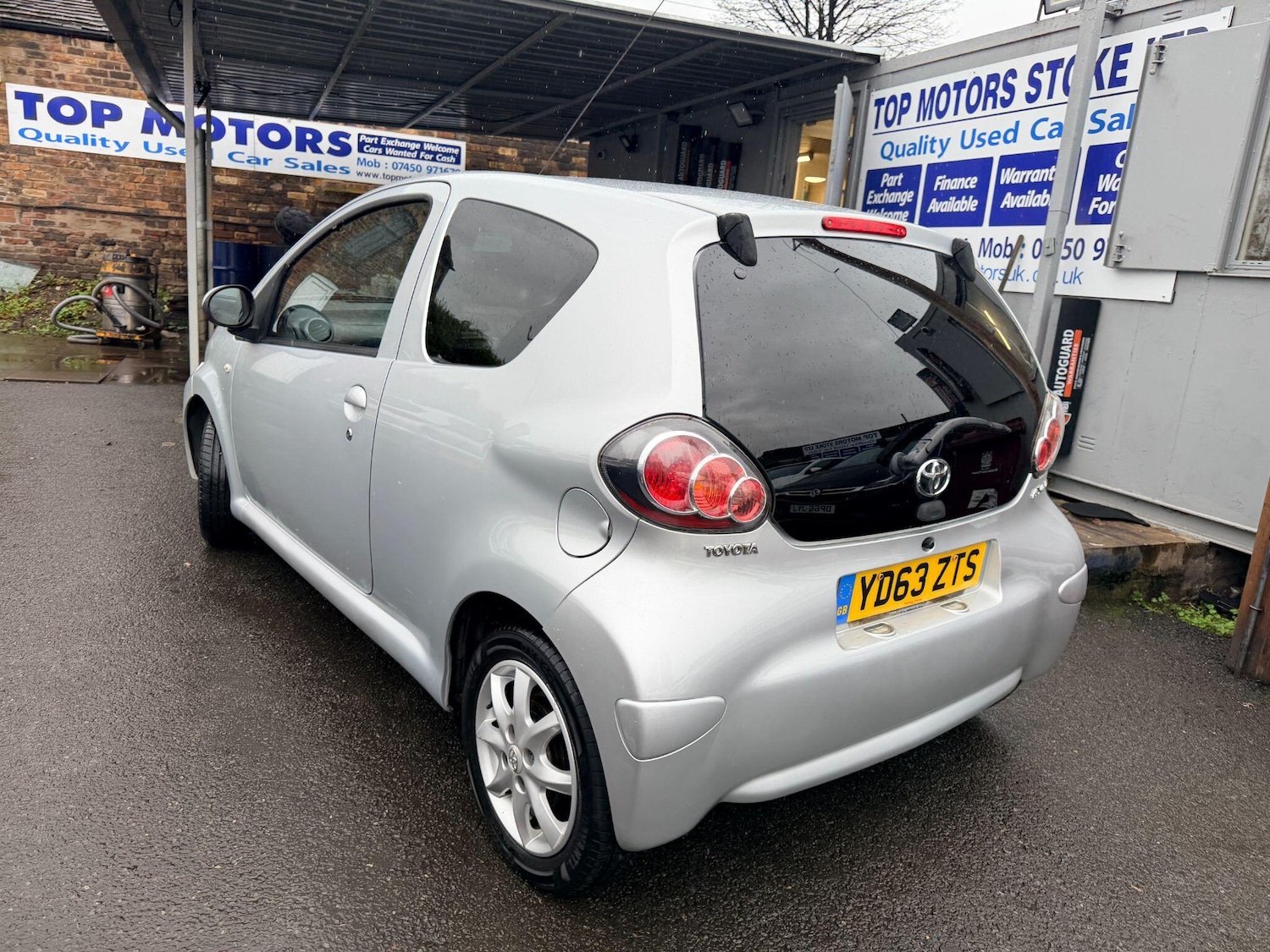 Used Toyota AYGO 2013 for sale - 76537609: Photo 10