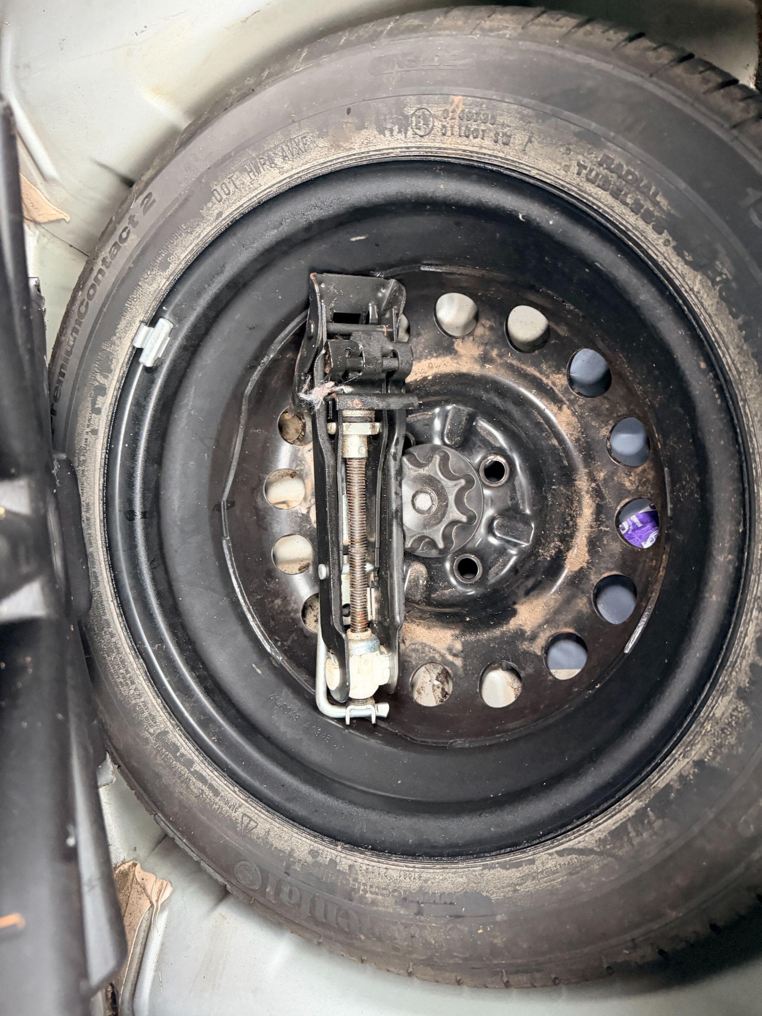 Used Toyota AYGO 2013 for sale - 76537609: Photo 14