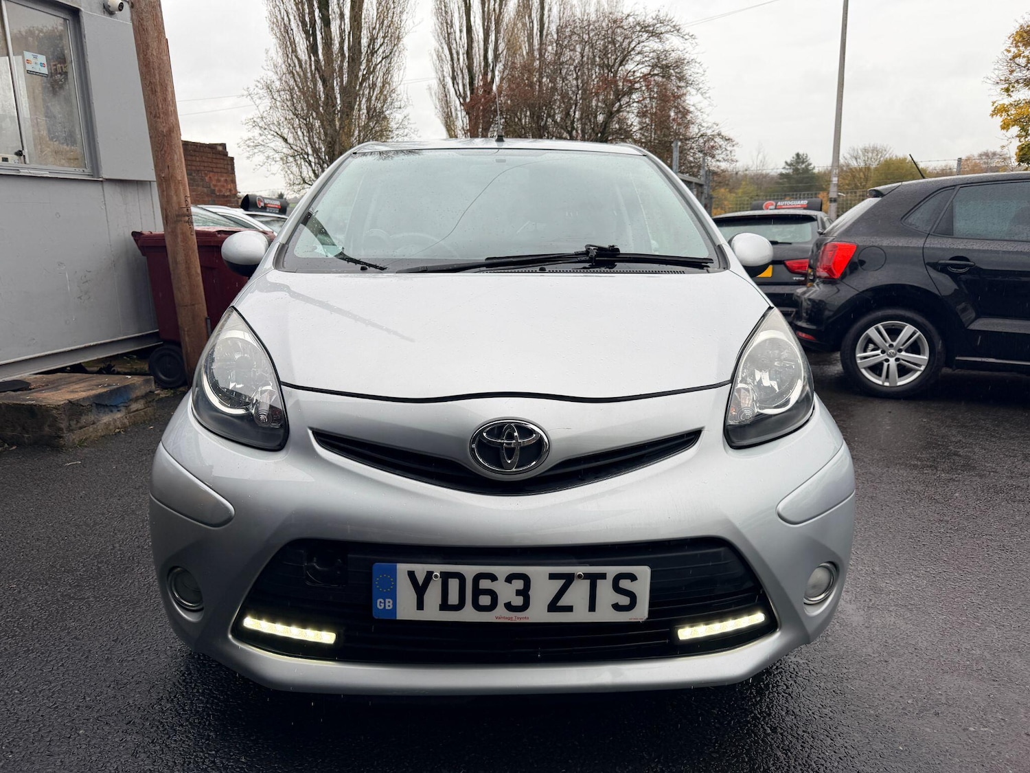 Used Toyota AYGO 2013 for sale - 76537609: Photo 3