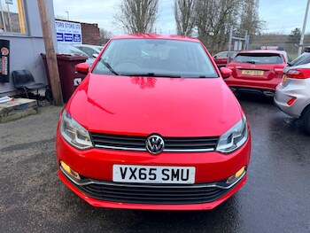 Used Volkswagen Polo 2015 for sale - 77882624: Photo