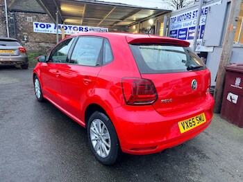 Used Volkswagen Polo 2015 for sale - 77882624: Photo