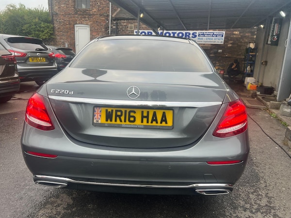 Used Mercedes-Benz E Class 2016 for sale - 76284308: Photo 14