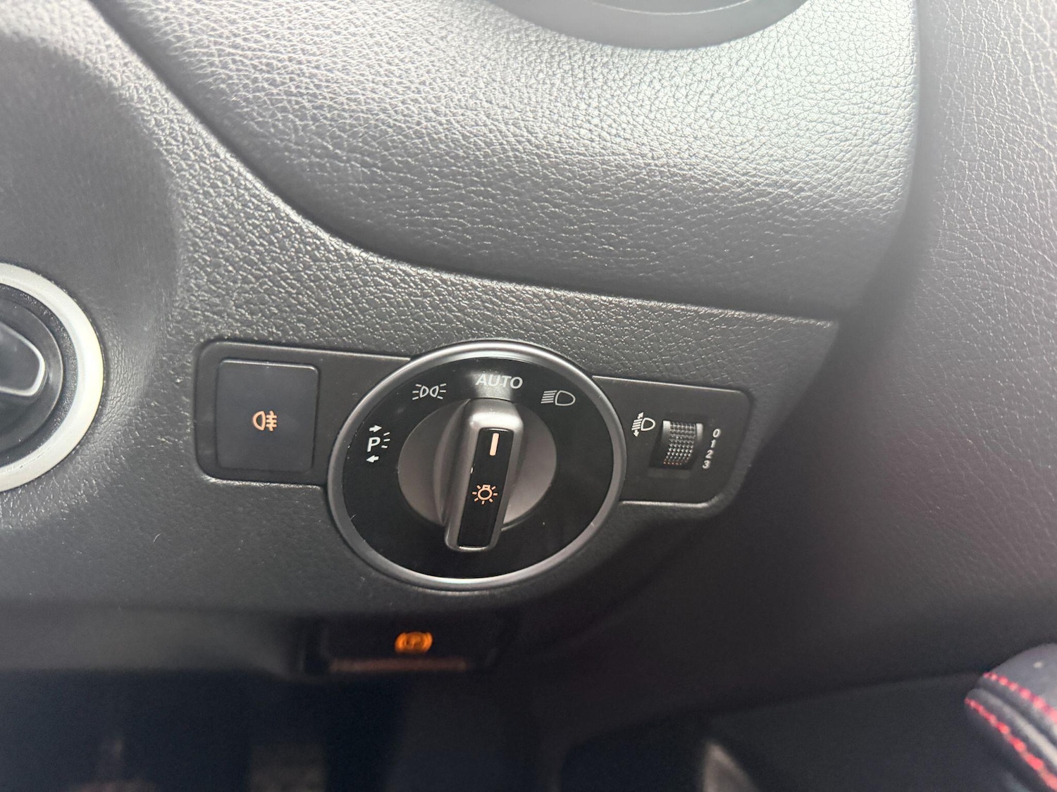 Used Mercedes-Benz GLA 2017 for sale - 77538060: Photo 26