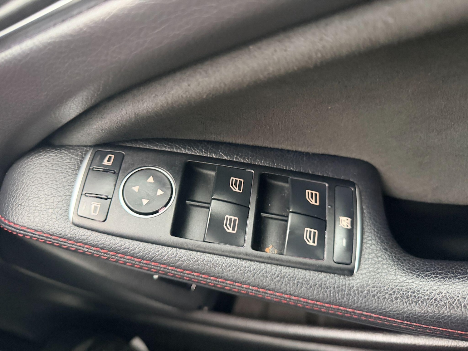 Used Mercedes-Benz GLA 2017 for sale - 77538060: Photo 27