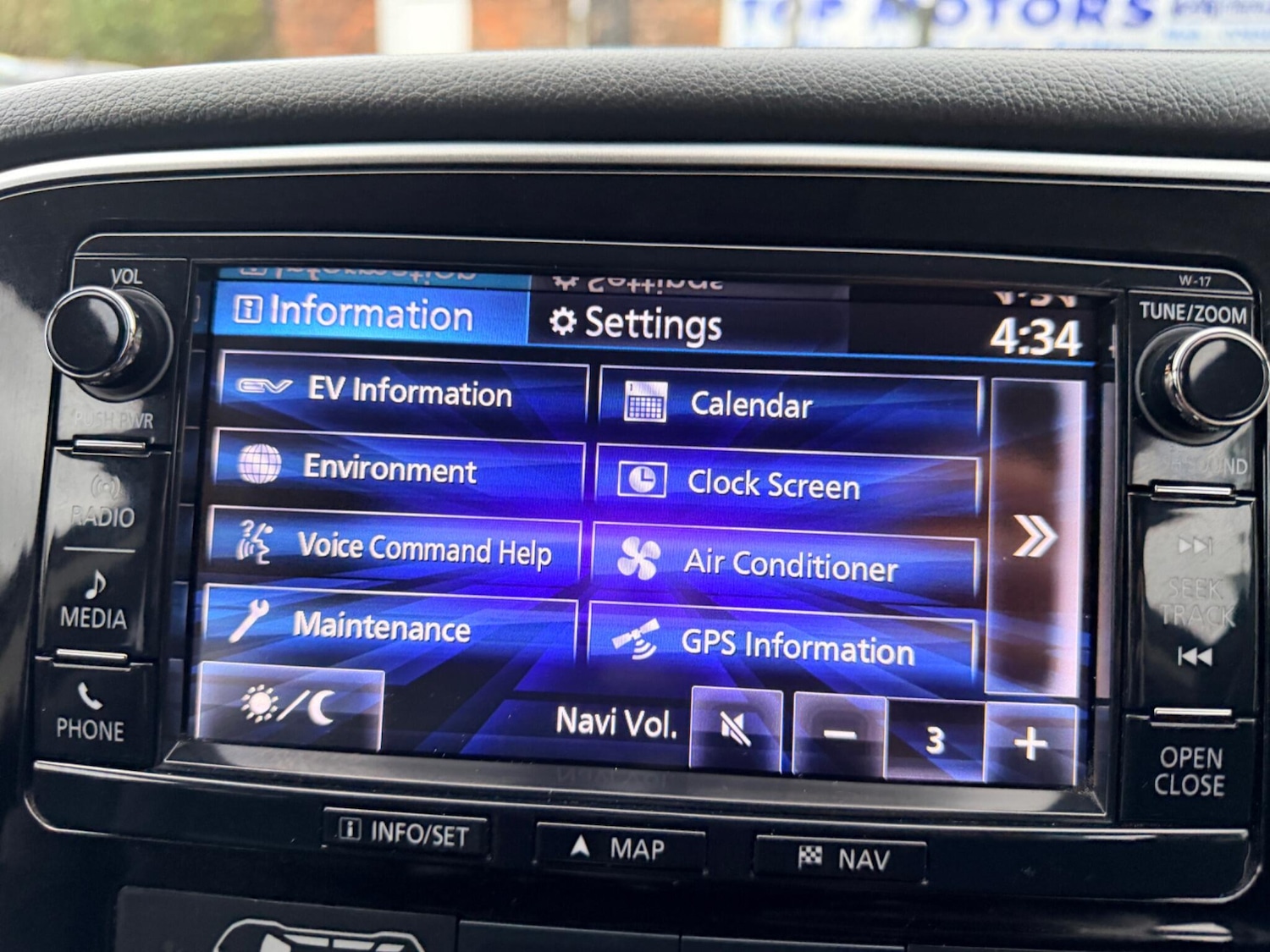 Used Mitsubishi Outlander 2017 for sale - 77978376: Photo 30