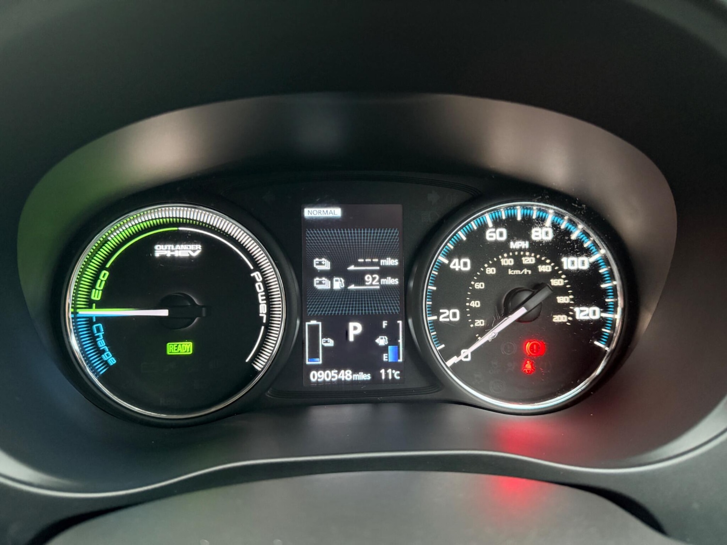 Used Mitsubishi Outlander 2017 for sale - 77978376: Photo 31