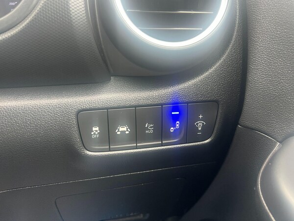 Used Hyundai KONA 2018 for sale - 75645585: Photo 31
