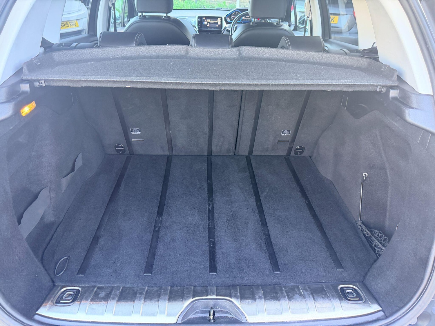 Used Peugeot 2008 2015 for sale - 77994186: Photo 11