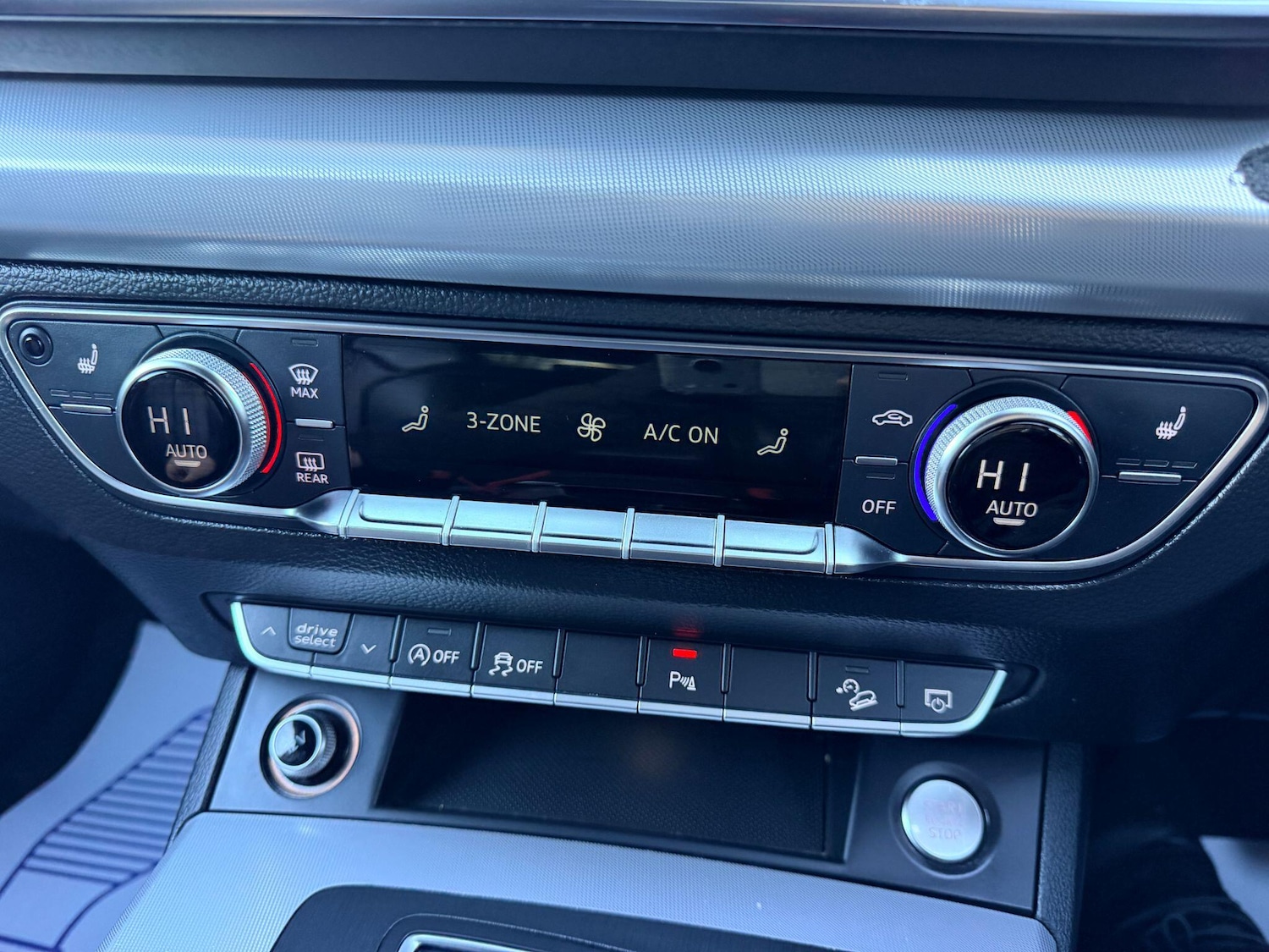 Used Audi Q5 2017 for sale - 76634086: Photo 33