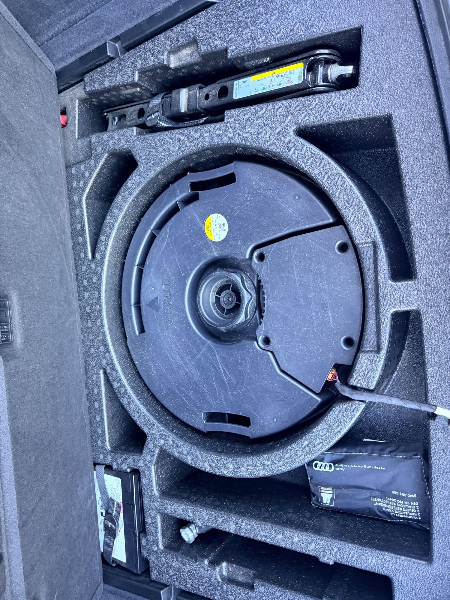 Used Audi Q5 2017 for sale - 76634086: Photo 43