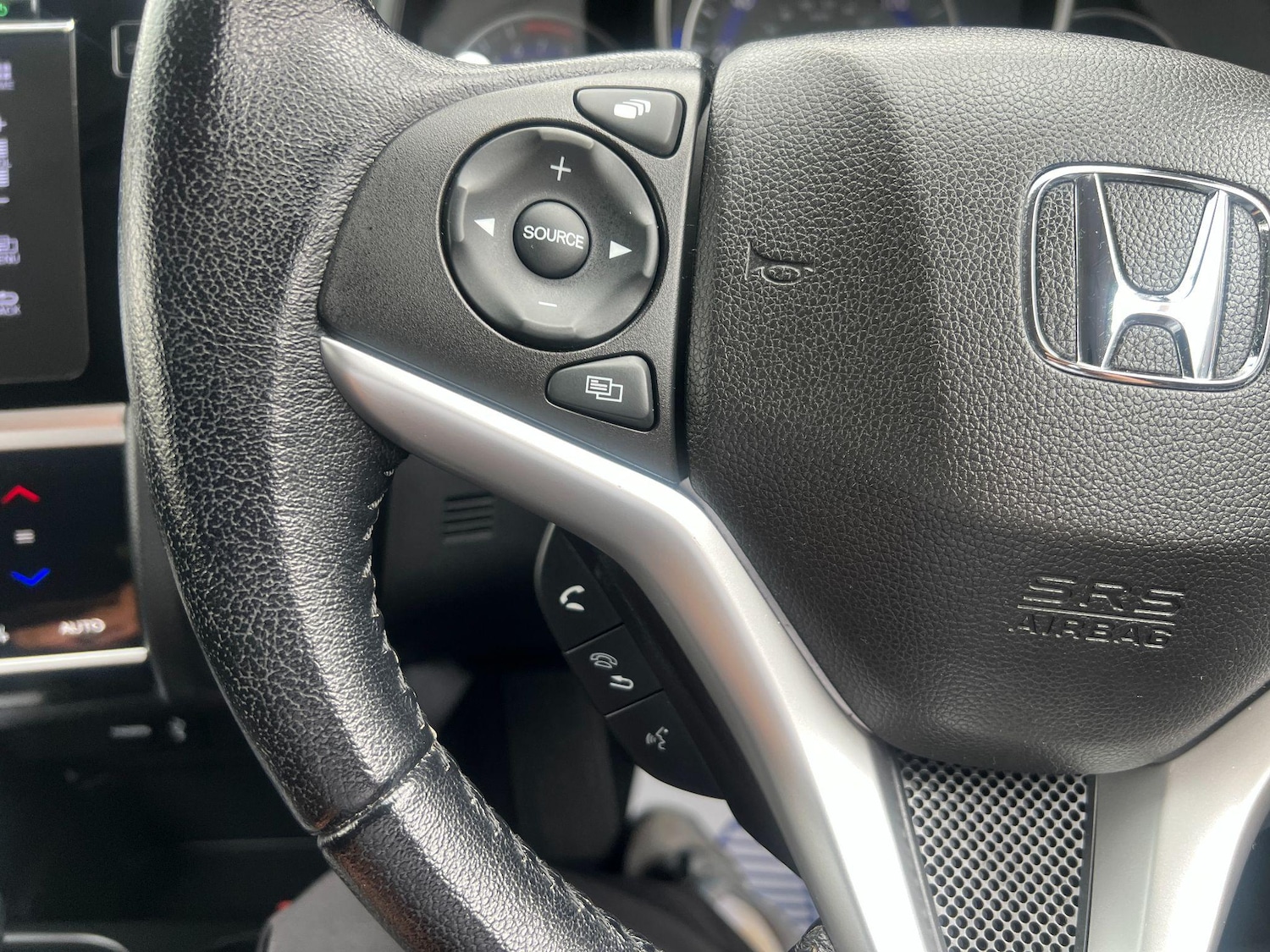 Used Honda Jazz 2016 for sale - 77131939: Photo 28