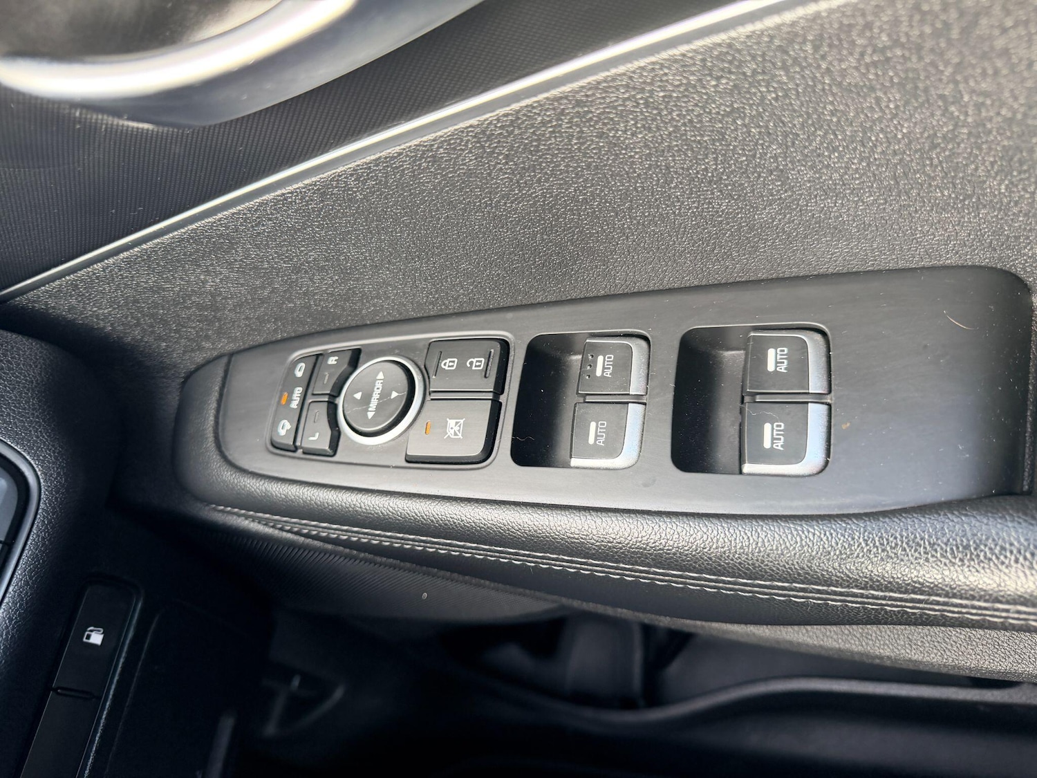 Used Kia Sorento 2015 for sale - 77538029: Photo 34