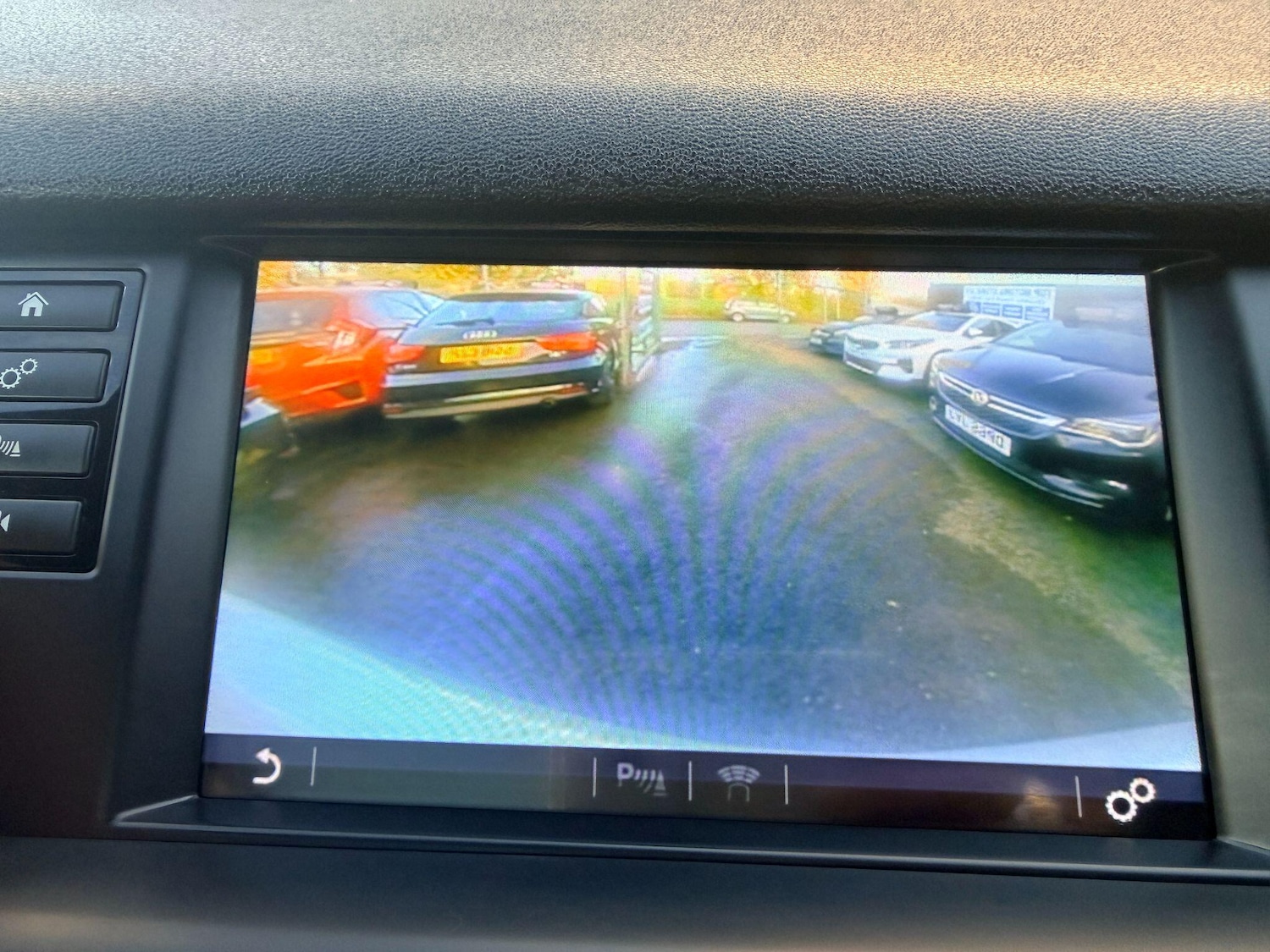 Used Land Rover Discovery Sport 2017 for sale - 76522261: Photo 29