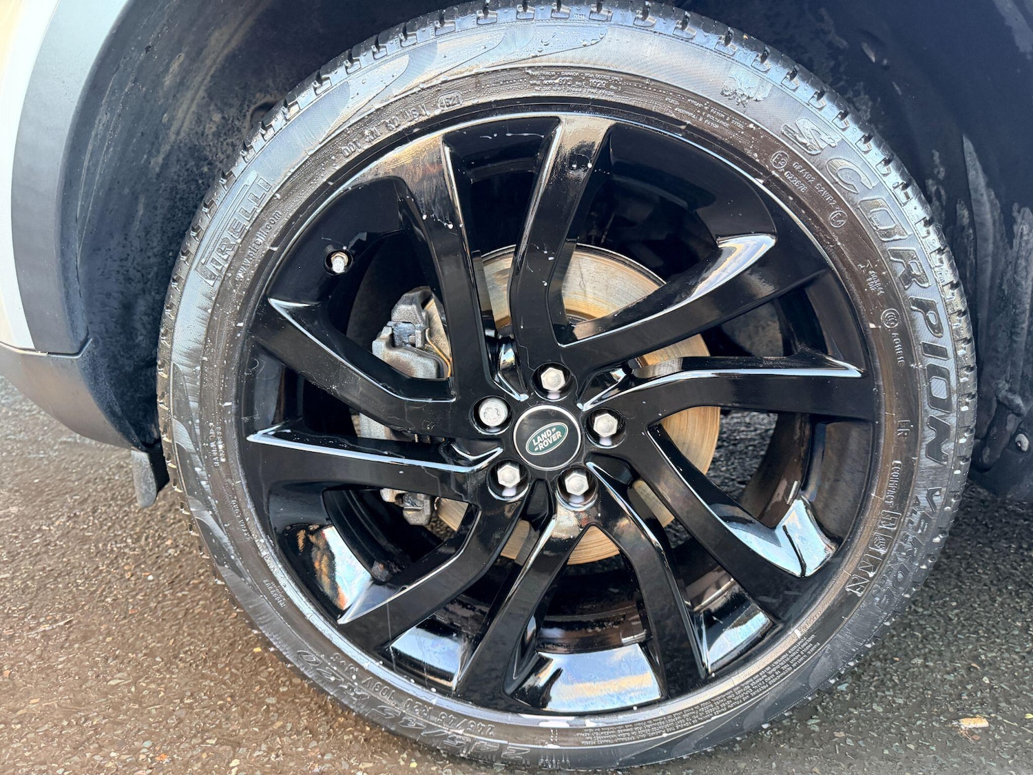 Used Land Rover Discovery Sport 2017 for sale - 76522261: Photo 38