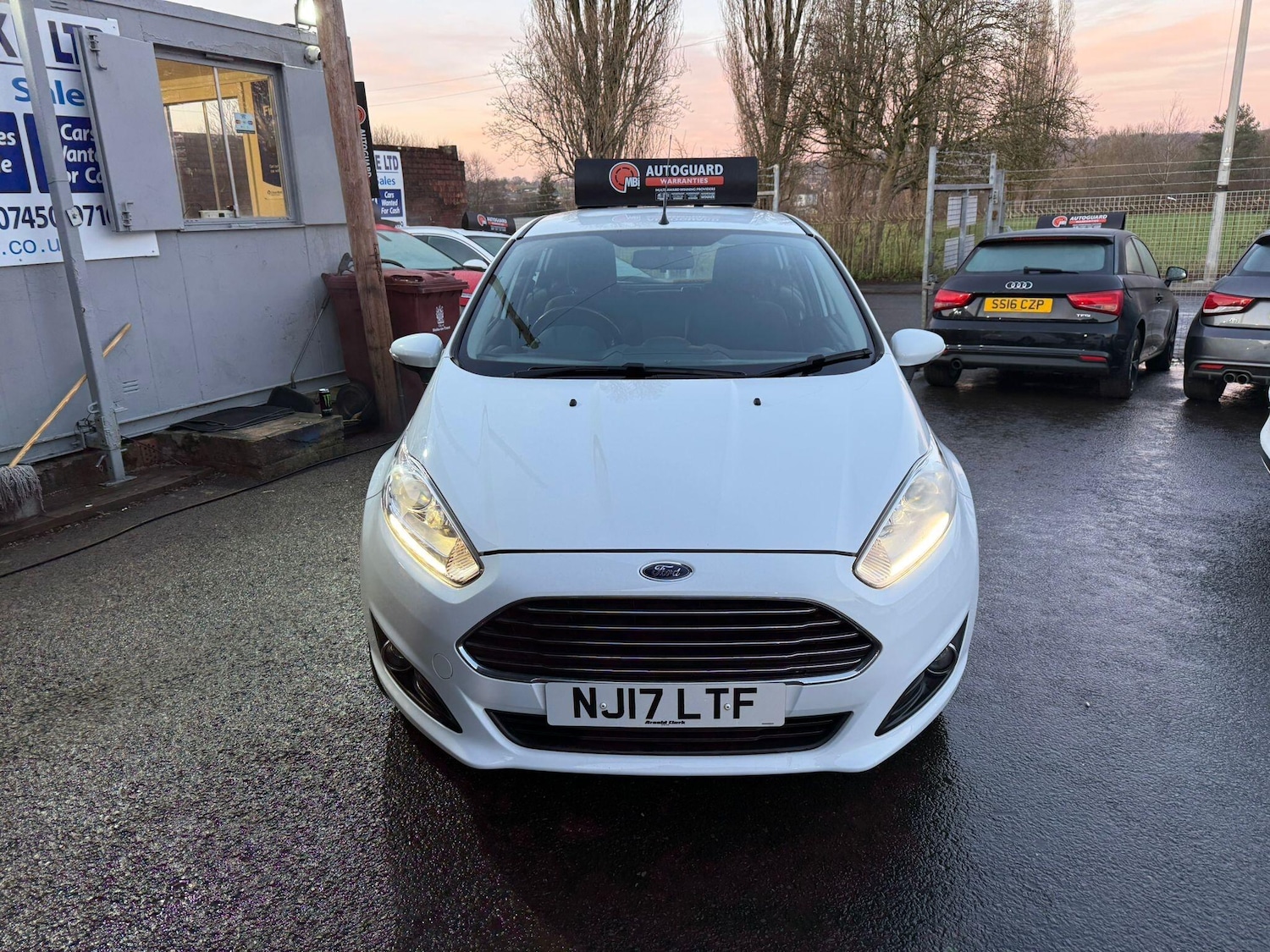 Used Ford Fiesta 2017 for sale - 76976501: Photo 2