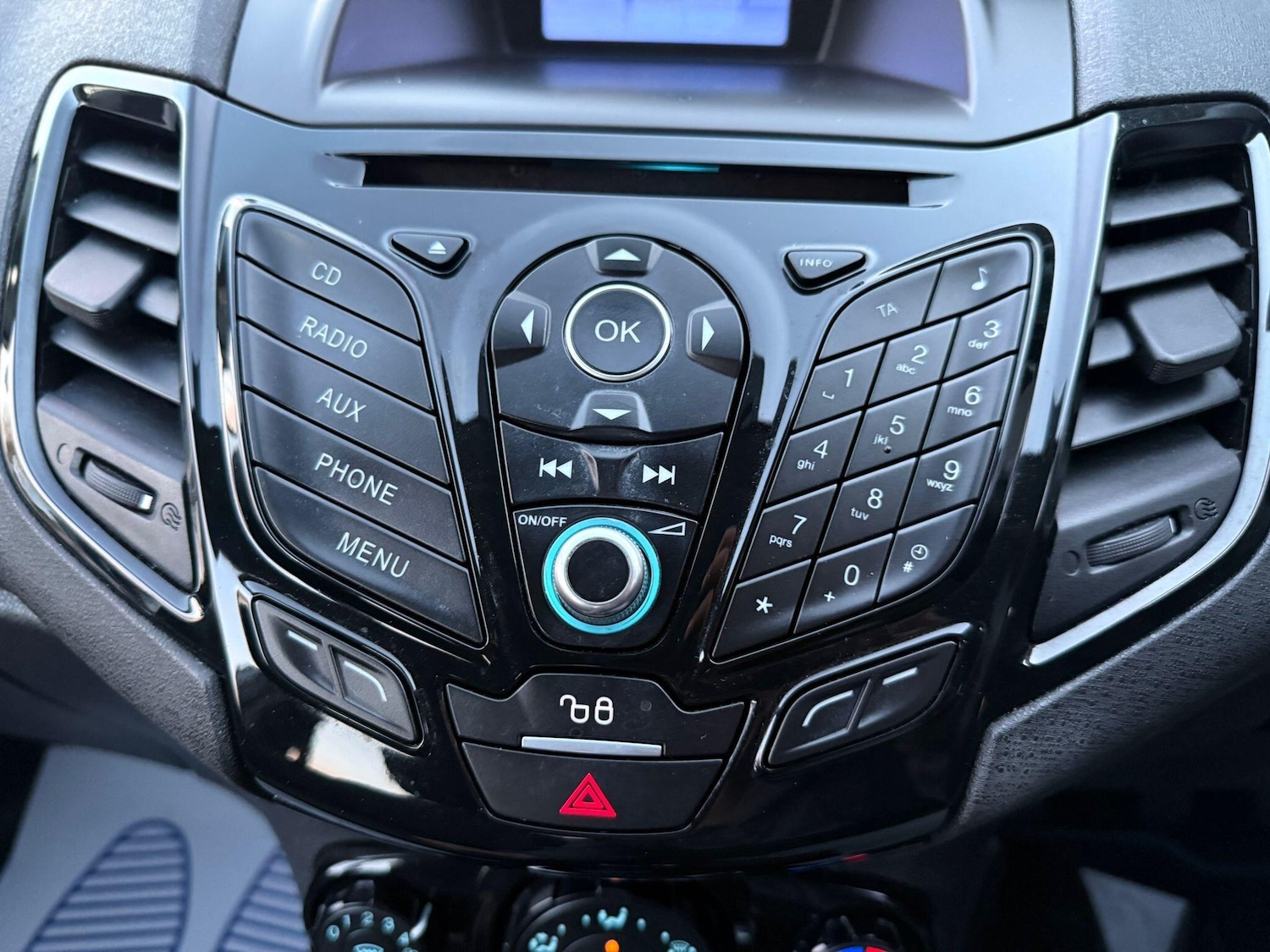 Used Ford Fiesta 2017 for sale - 76976501: Photo 29