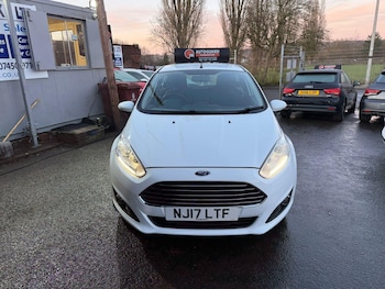 Used Ford Fiesta 2017 for sale - 76976501: Photo