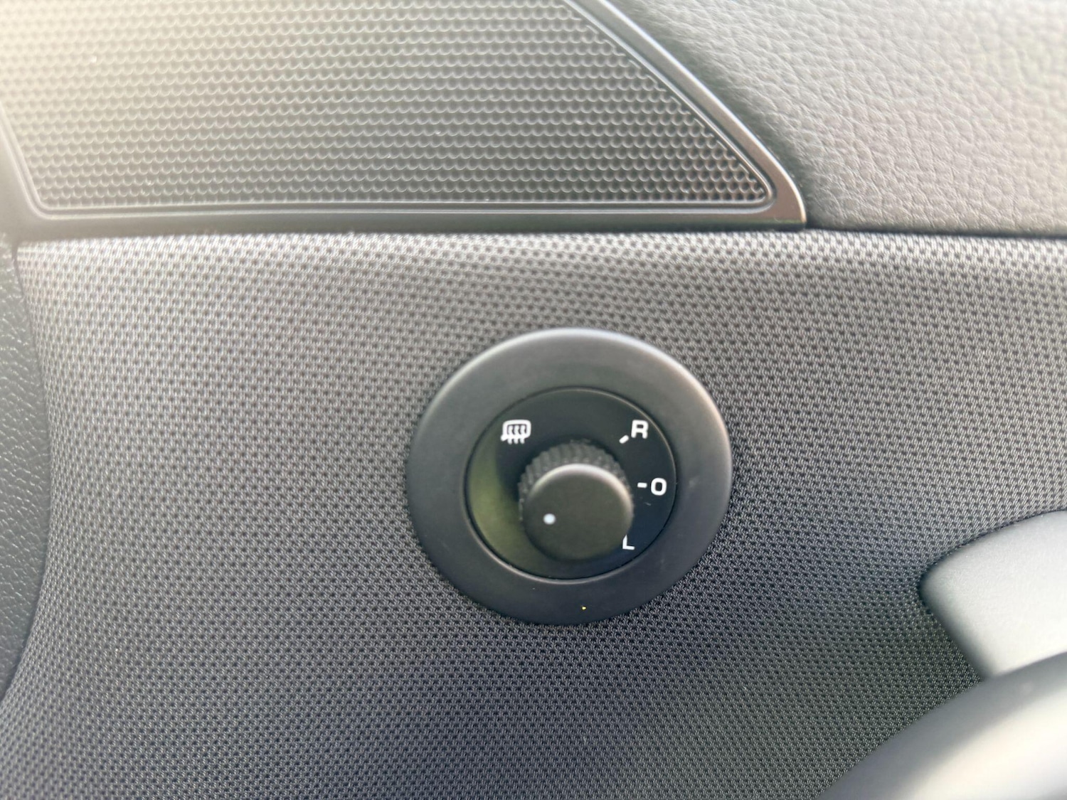 Used Volkswagen Scirocco for sale - 77769084: Photo 17