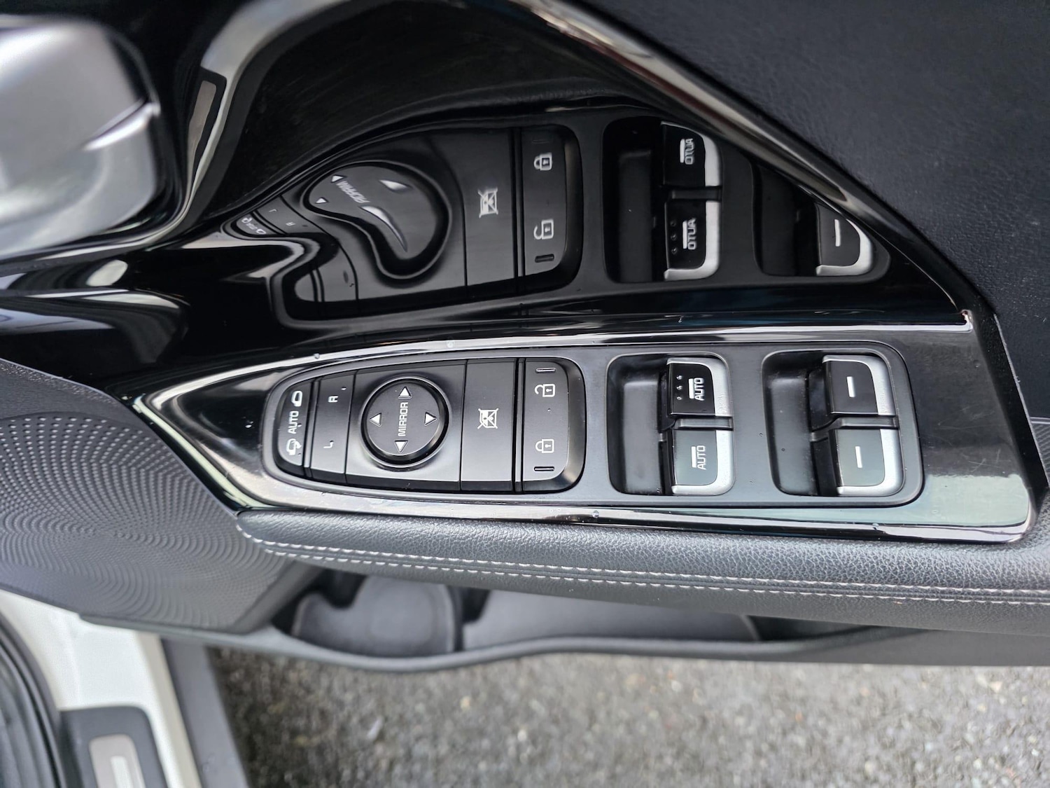 Used Kia Niro for sale - 78128137: Photo 28