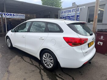 Used Kia Ceed 2024 for sale - 78517264: Photo