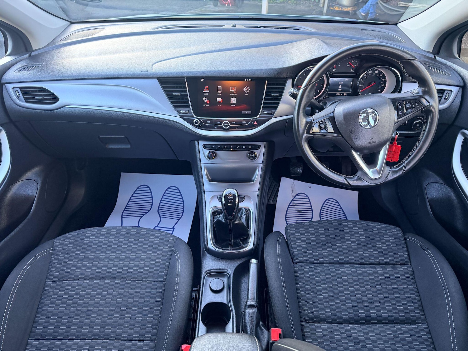 Used Vauxhall Astra 2017 for sale - 76997305: Photo 18