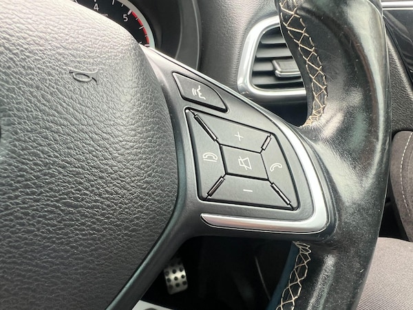 Used Infiniti Q30 2017 for sale - 76152659: Photo 28