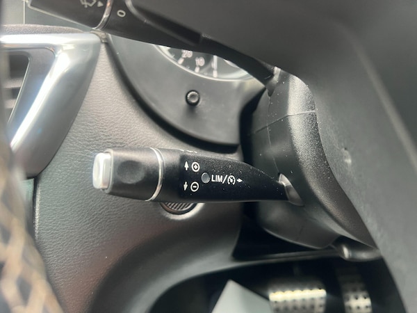Used Infiniti Q30 2017 for sale - 76152659: Photo 29
